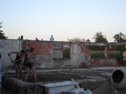 Lopata je prav prišla