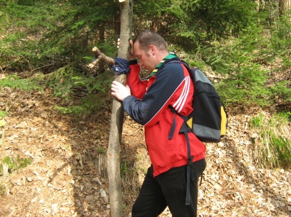 Padli smo pod težo križa