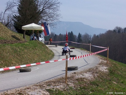 SMRTONOSNO VOZILO 2009