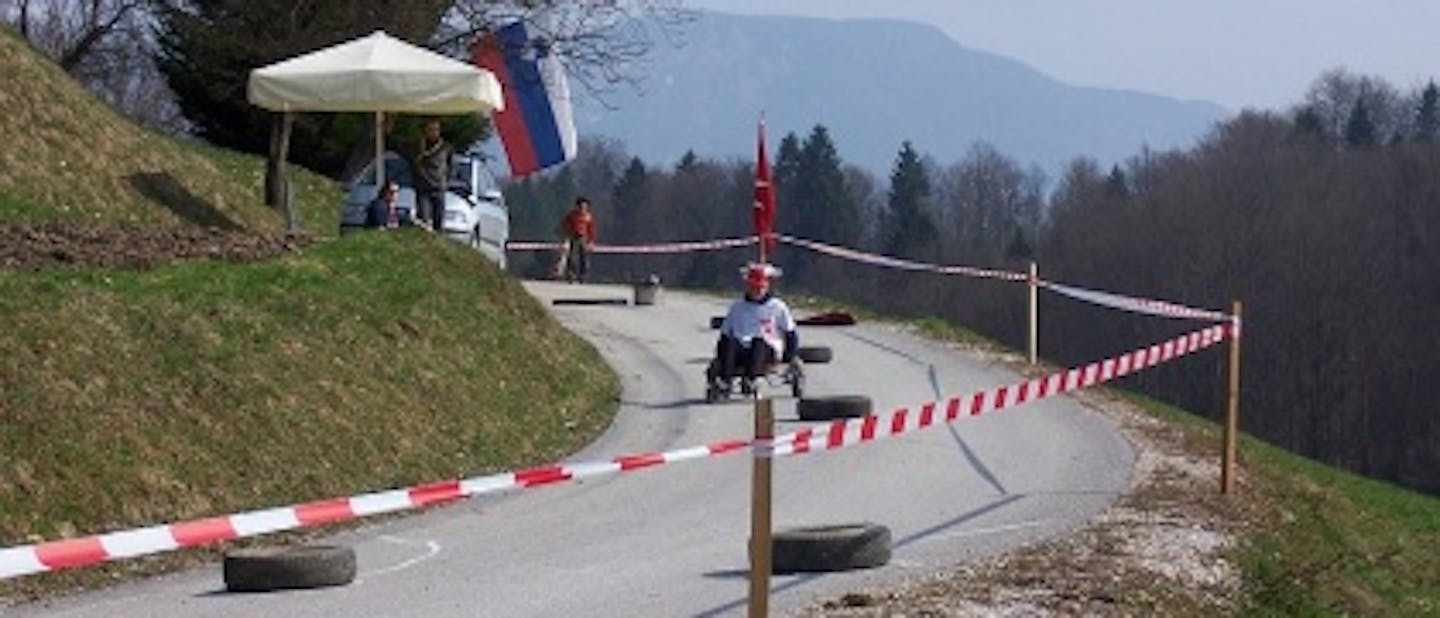 SMRTONOSNO VOZILO 2009