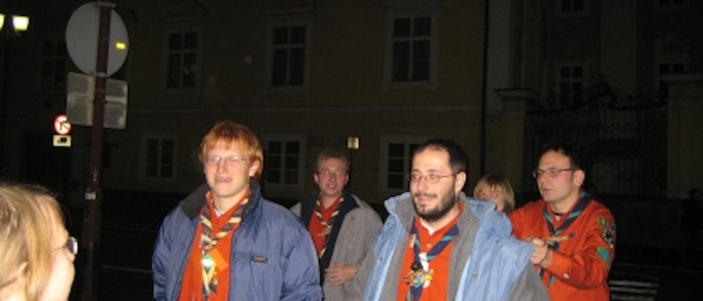 Opozorimo ljudi na razprodajo!
