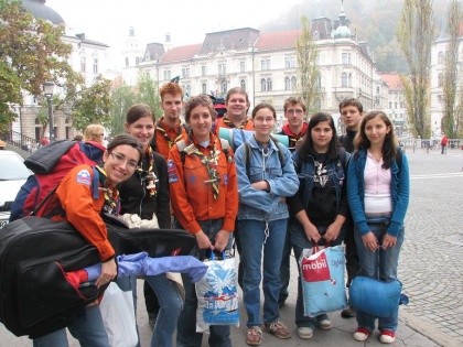 Vodniki čete Škotskih koliščarjev na izhodu