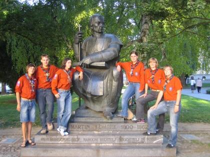 Mariborčani pomagali pri škofovskem posvečenju