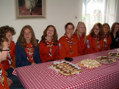 Vzela sta se srnica in gams