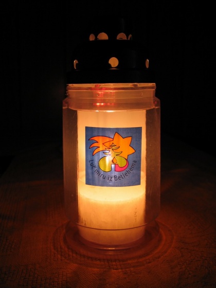 Luč miru se bliža!