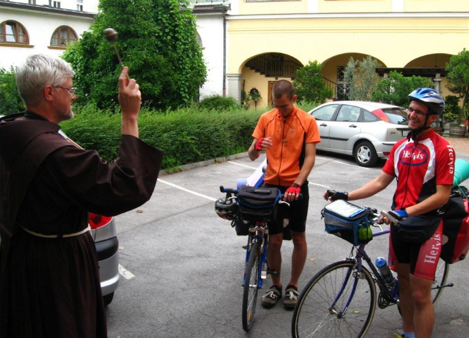 Romanje sva z Gregorjem začela z romarskim blagoslovom (27. julija)
