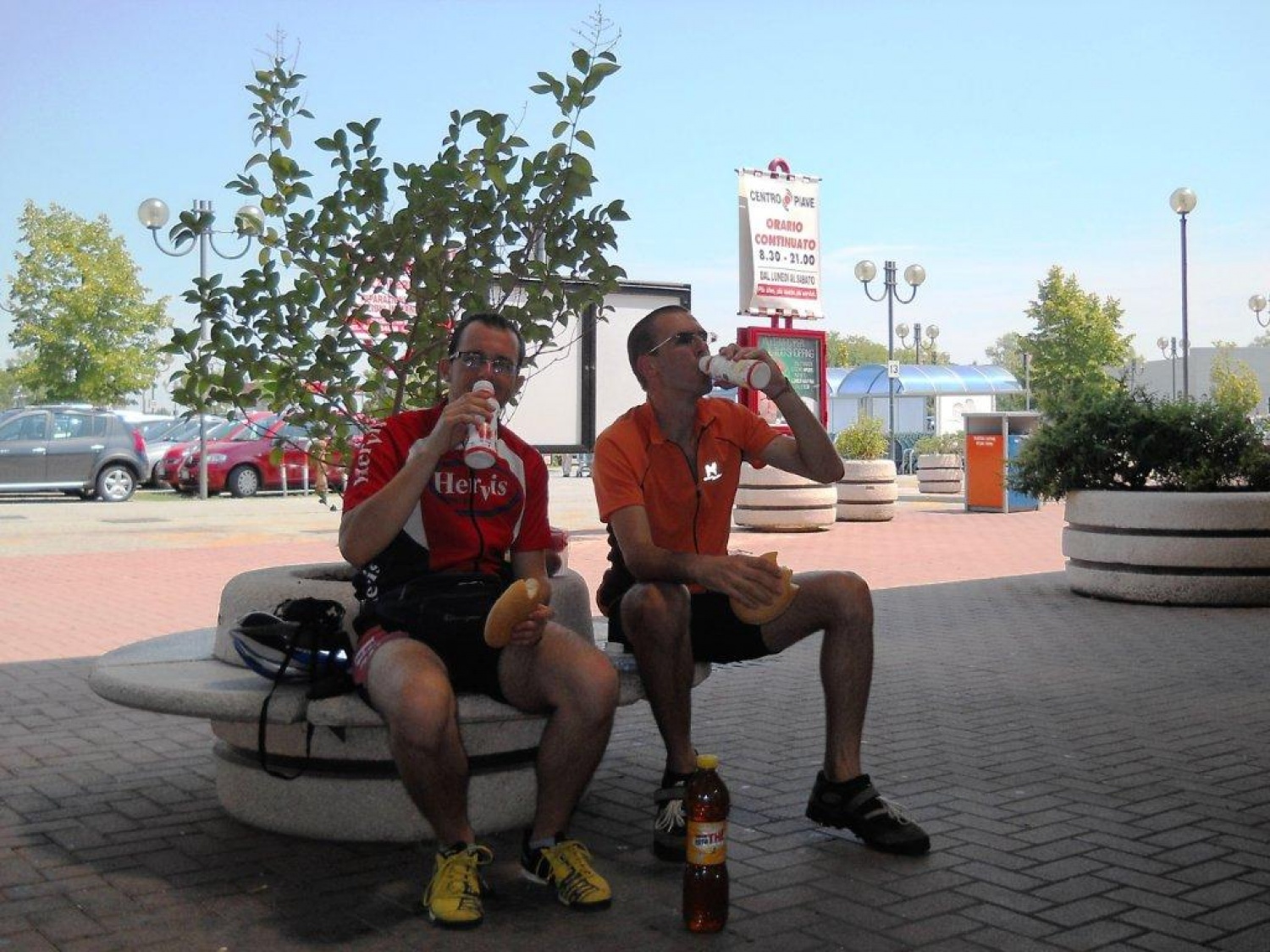 Takole je izgledalo običajno kosilo na poti