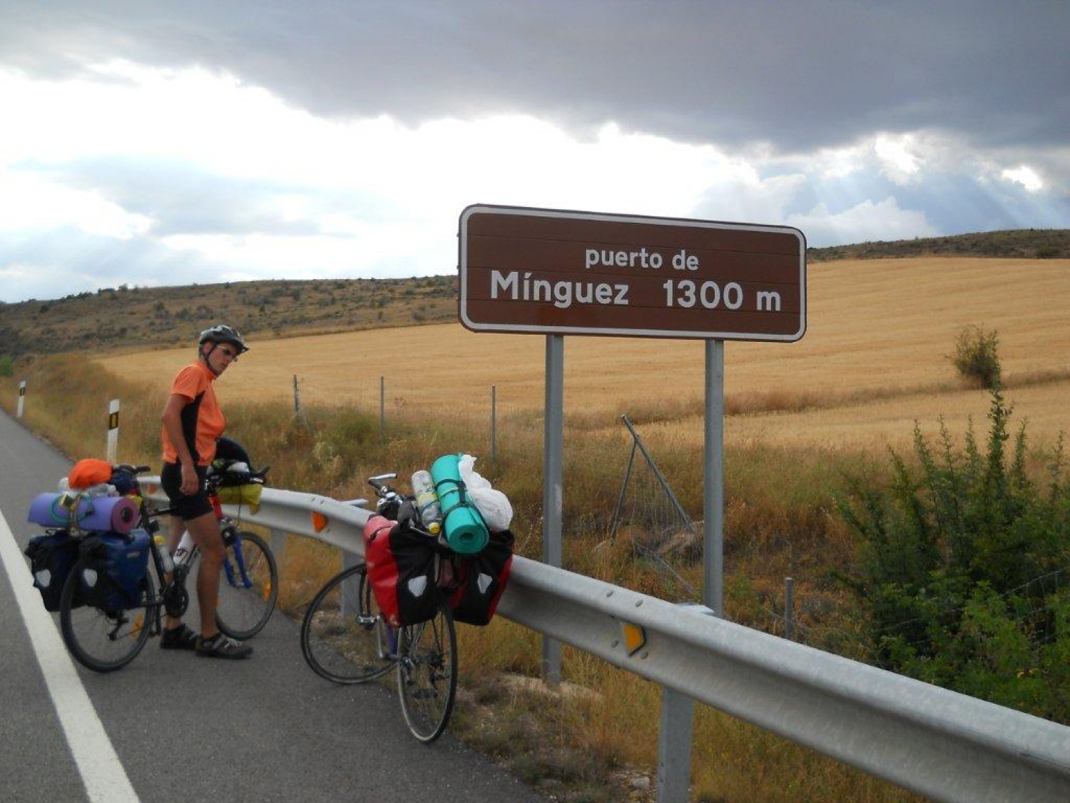 V notranjosti Španije je malo dreves, zato pa toliko več hribov :)