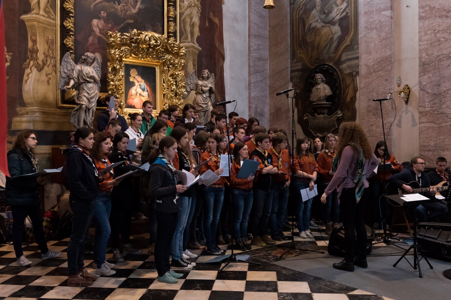 Iščemo pevce in instrumentaliste za velikonočni pevski zbor