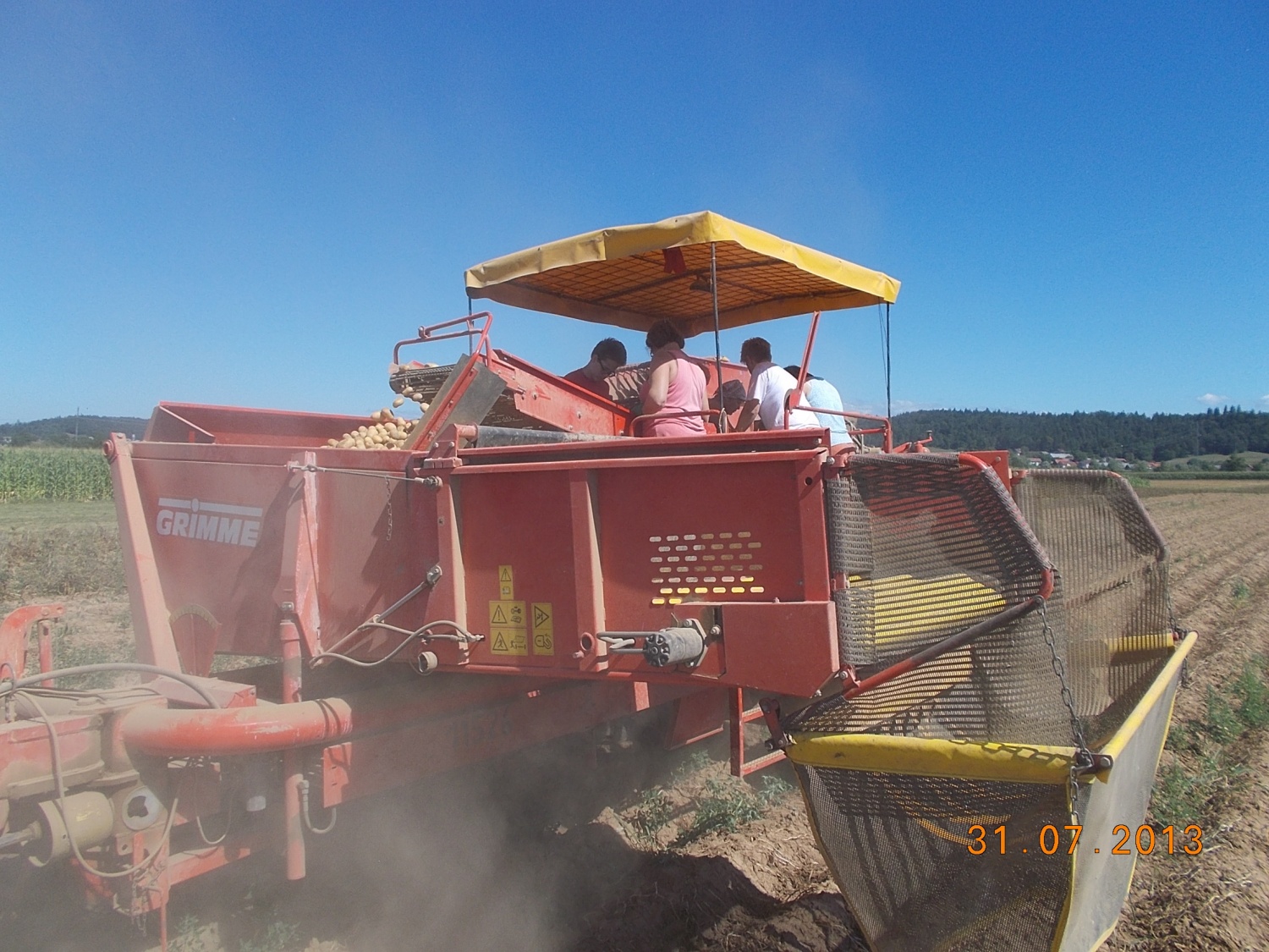 Krompirjeva akcija Grosupeljskih skavtov