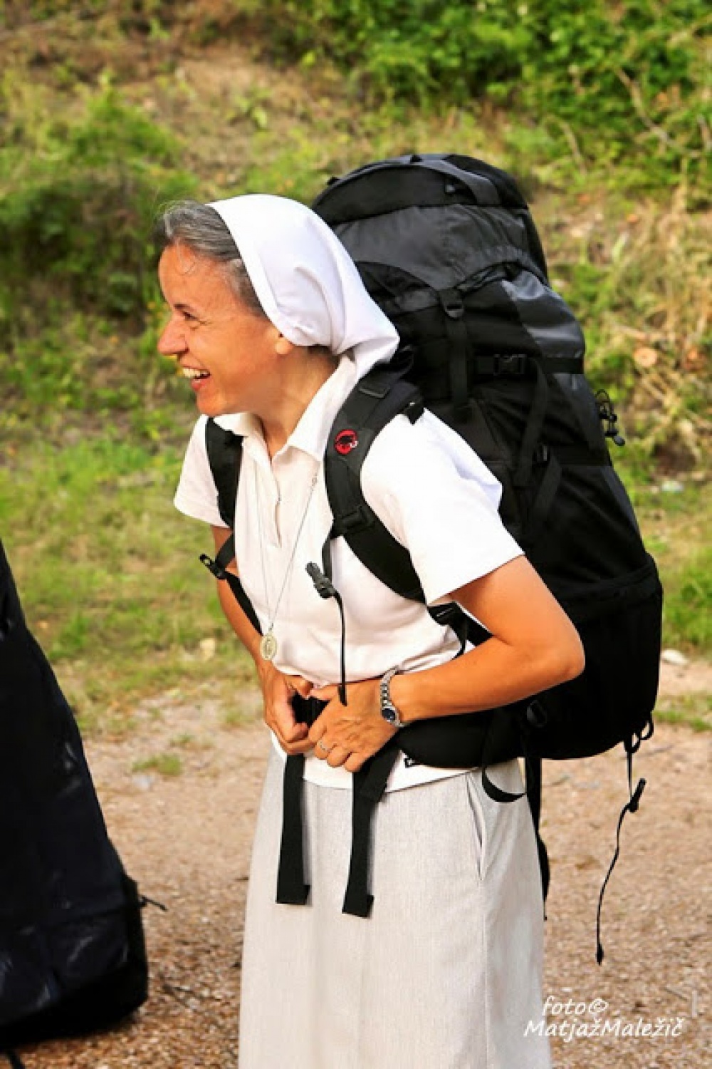 Sestra Petra in njen nahrbtnik