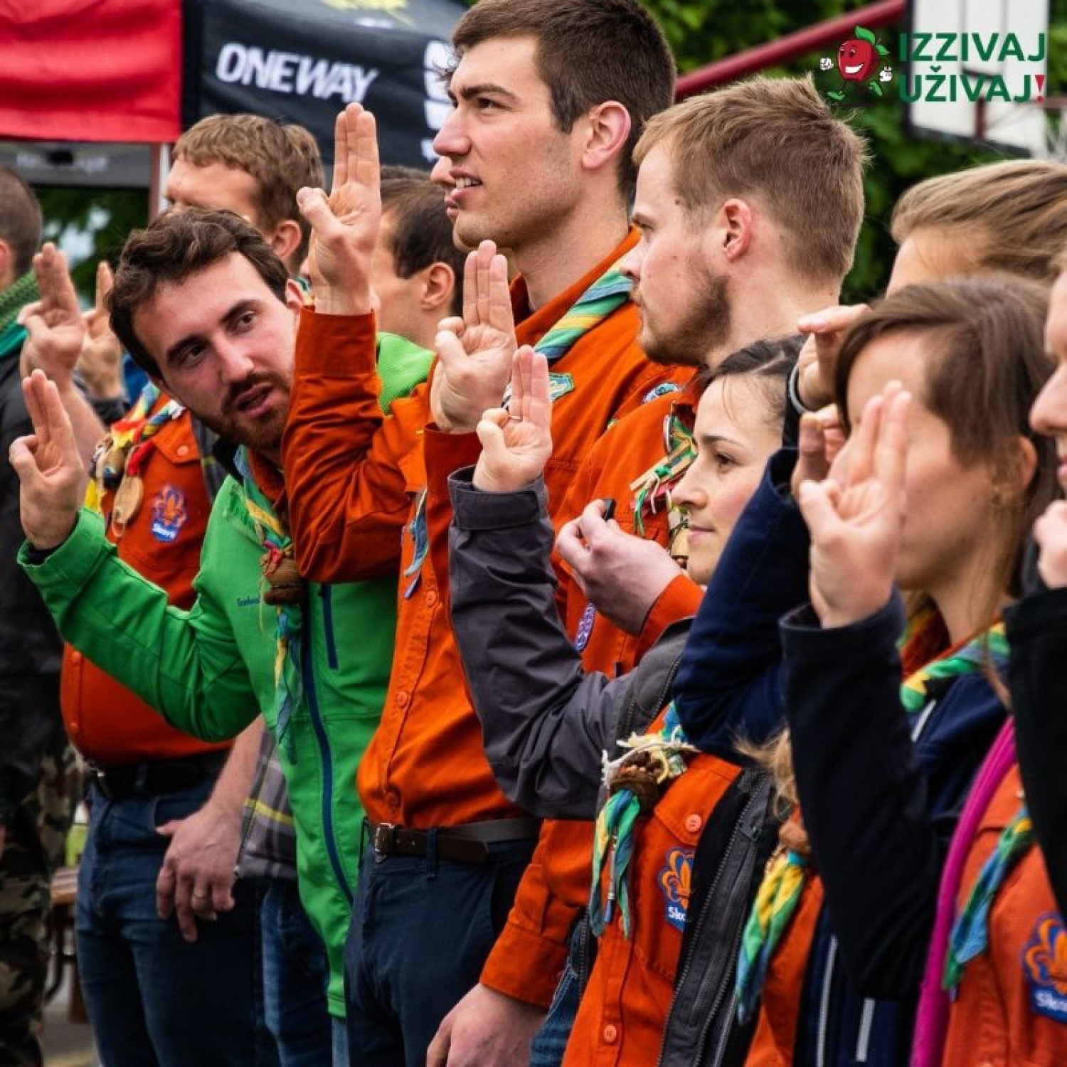 »Dvigni rit, bodi fit!«