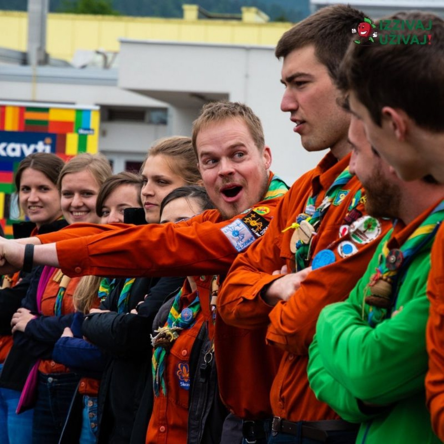 »Dvigni rit, bodi fit!«