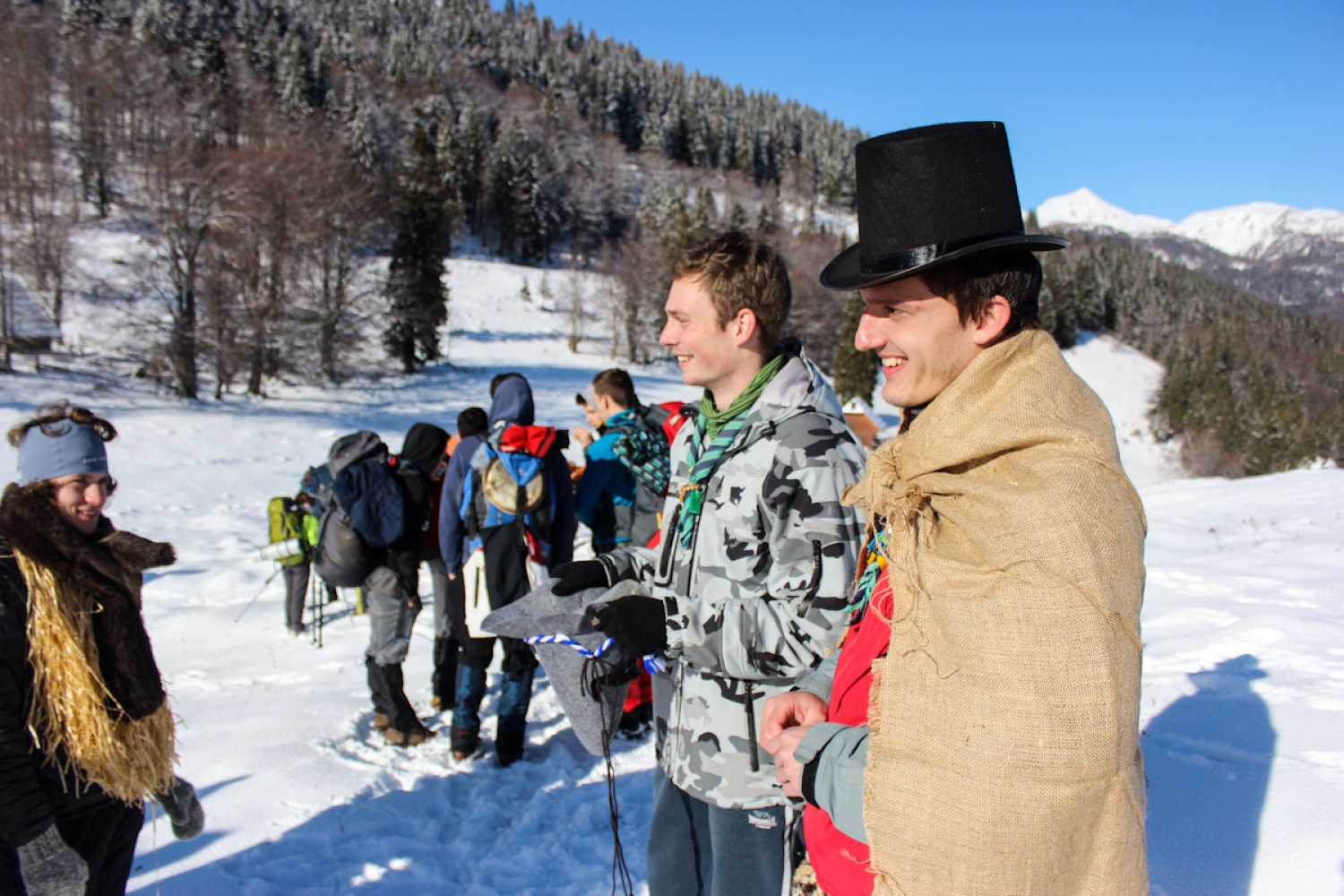 FOTO in VIDEO: V belem iskanju sreče