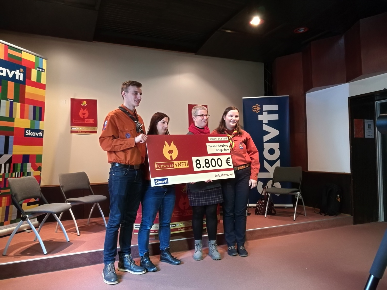 Podelili smo dobrodelna sredstva, zbrana z akcijo Luč miru iz Betlehema