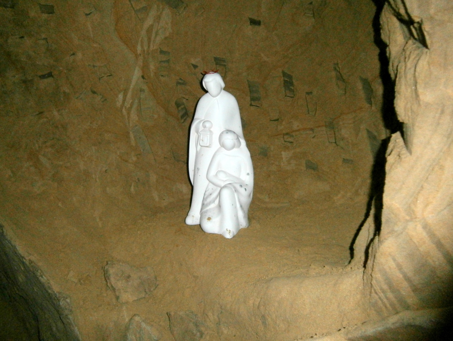 V repnici se je našel tudi prostor za majhno kapelico.