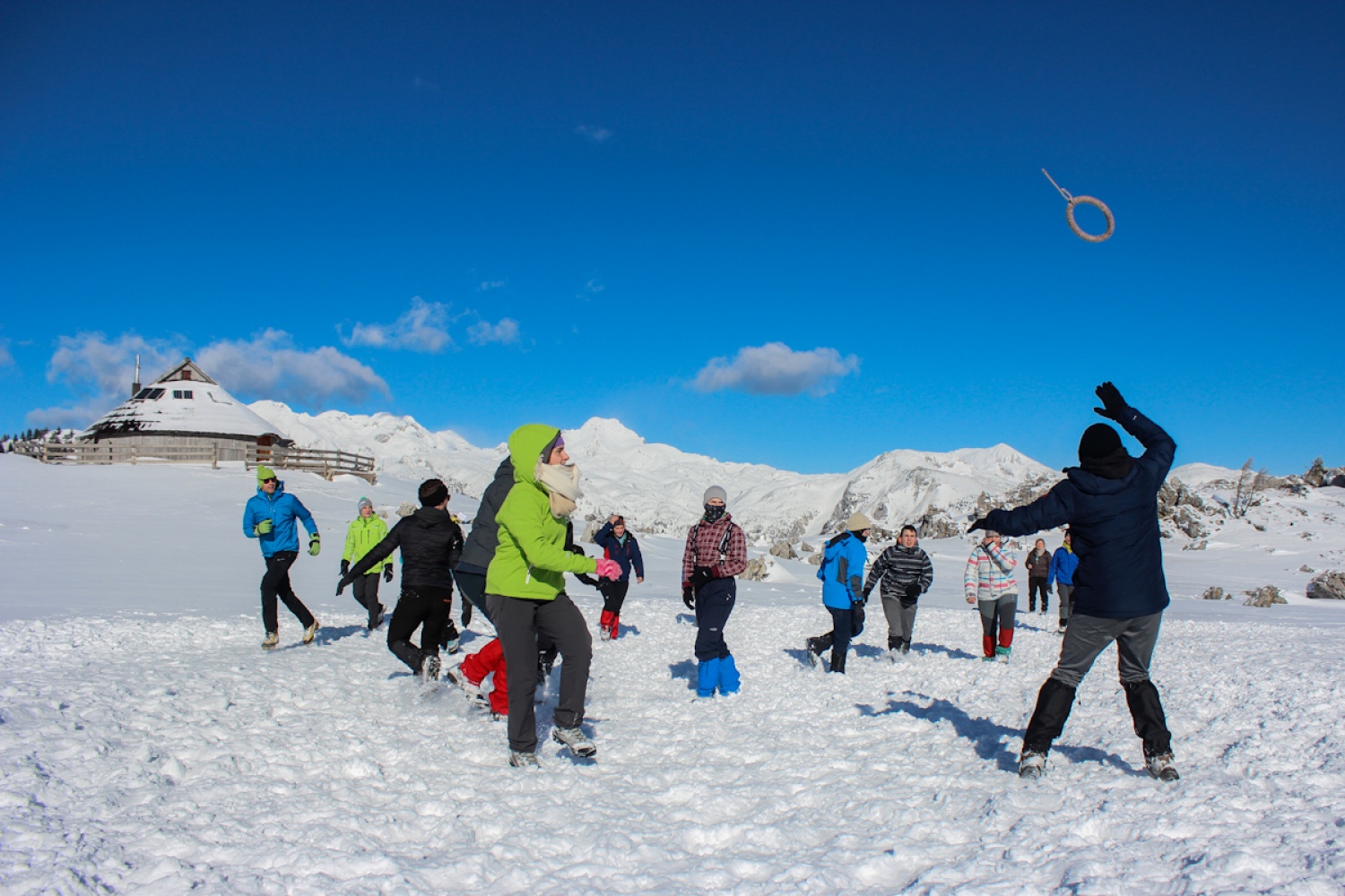FOTO in VIDEO: V belem iskanju sreče