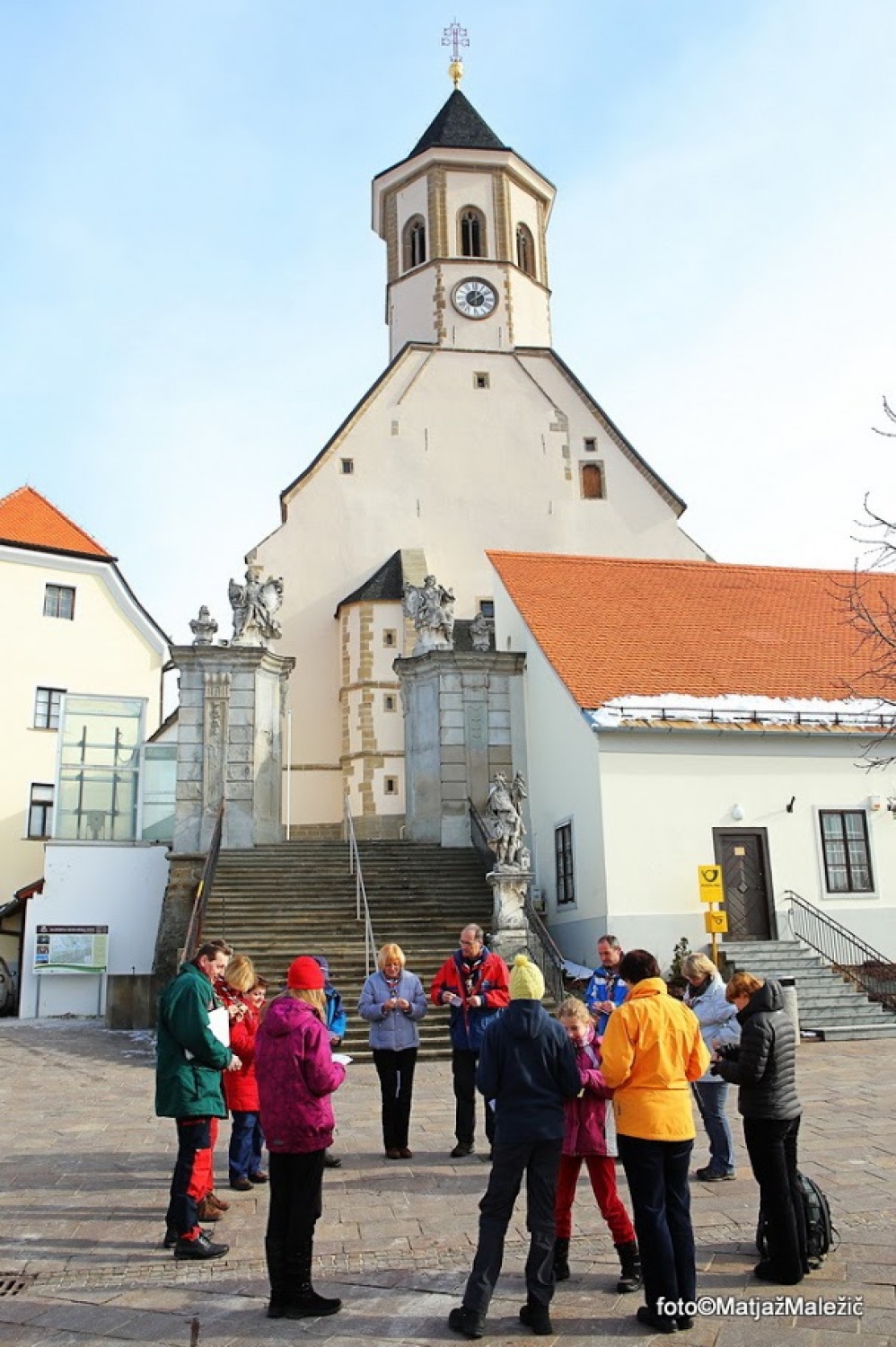 Krog pred baziliko na Ptujski Gori