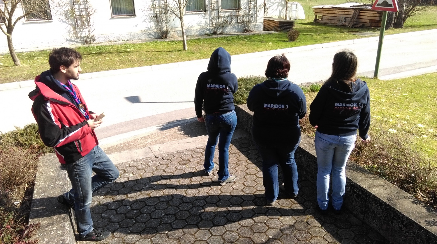 Kličem te voditelj bobrov in bobrovk