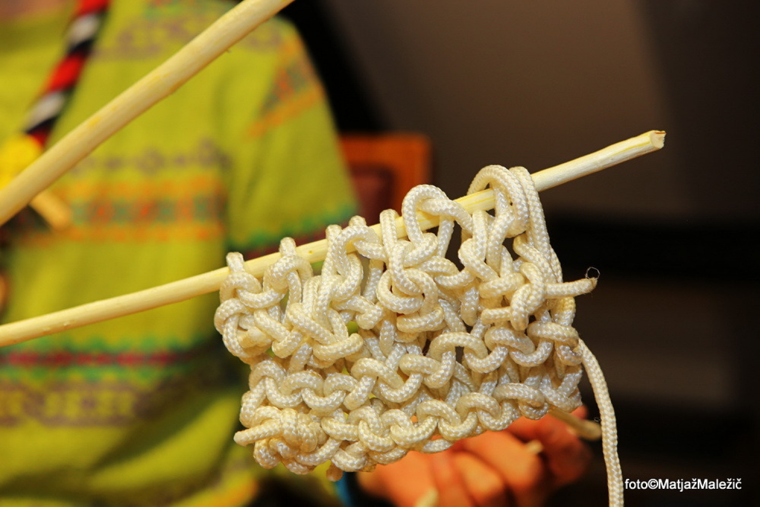 Začetek šala, leva, desna