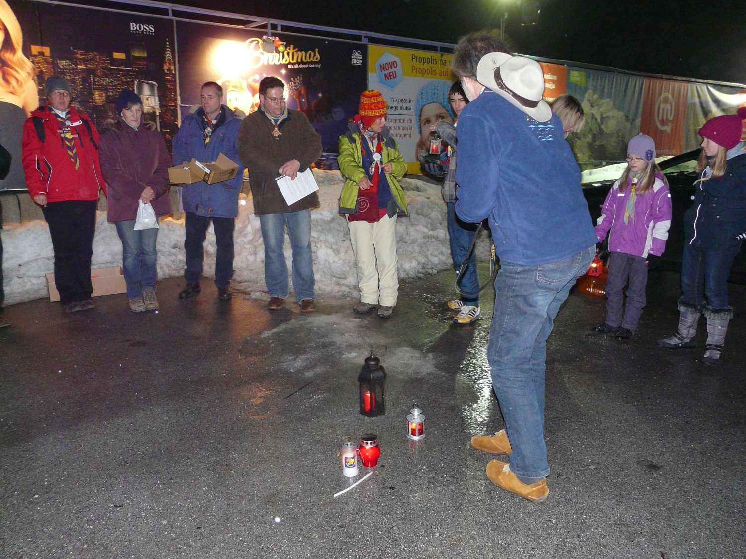 Luč miru je zasvetila tudi na Ljubelju