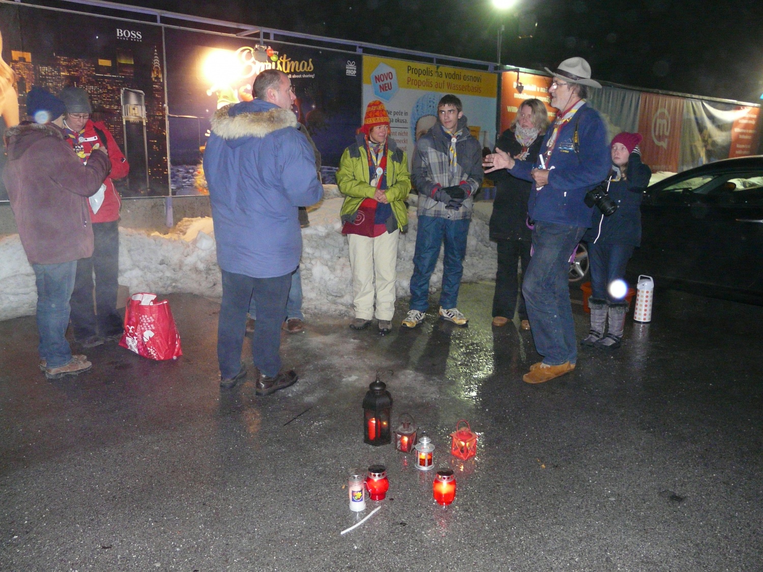 Luč miru je zasvetila tudi na Ljubelju