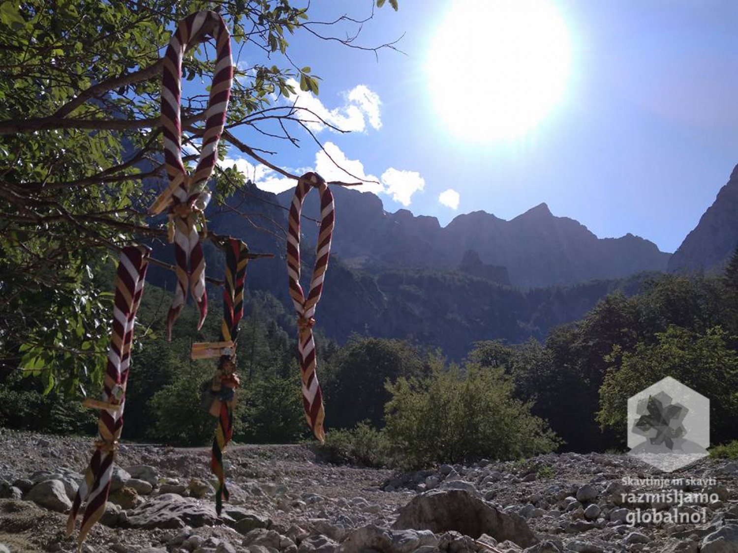 Skupaj s skavti iskati mir v sebi, med nami in v svetu.