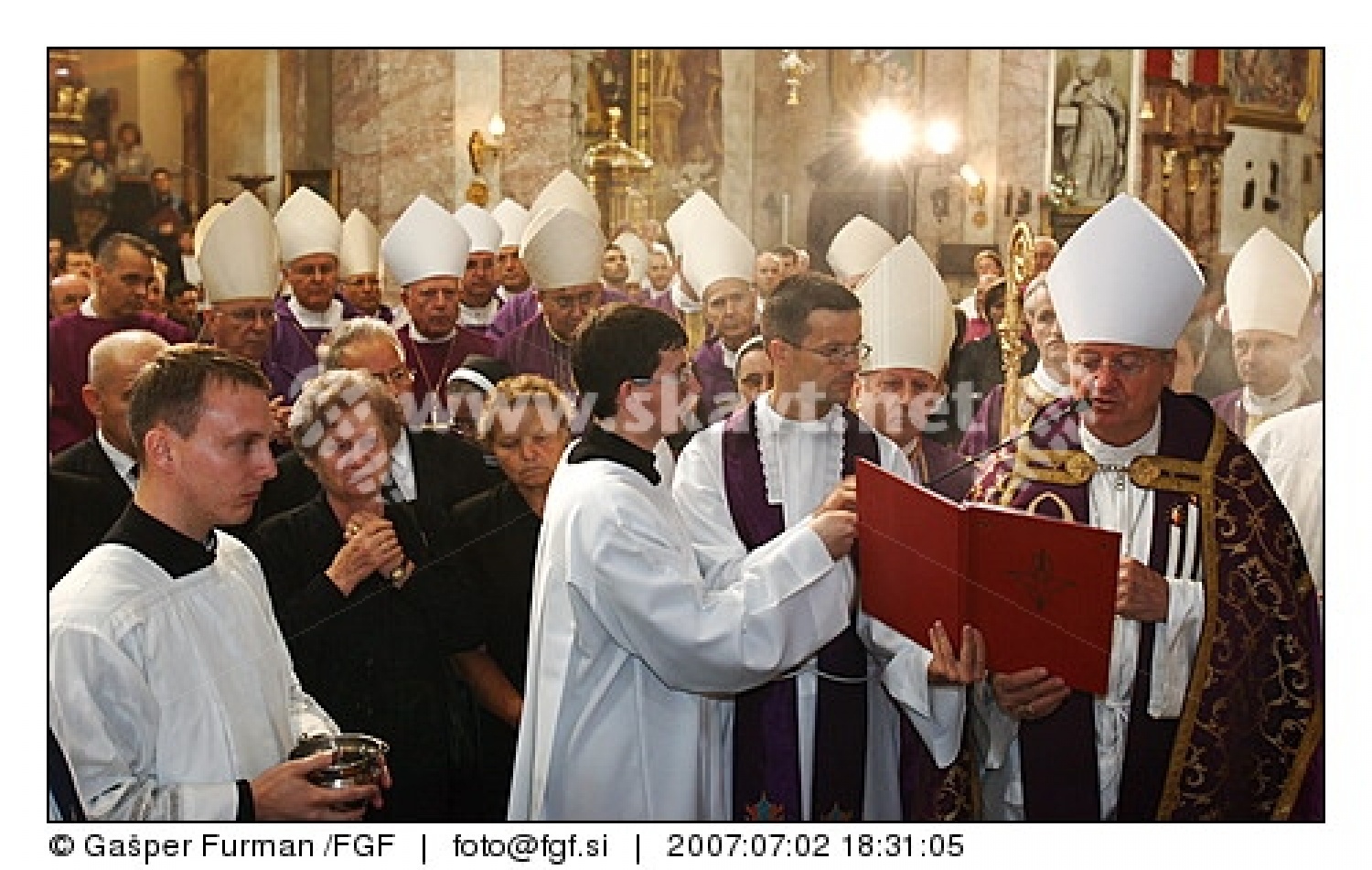 Sveta maša in pogreb upokojenega ljubljanskega nadškofa in metropolita msgr. dr. Alojzija Šuštarja