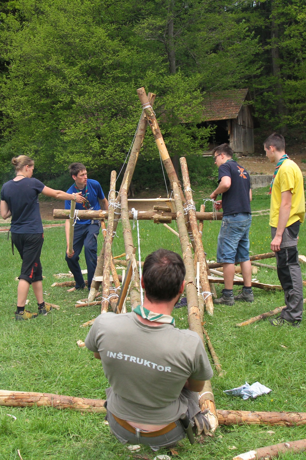 Zaveži! Odveži! Povij! Ponovno uporabi!