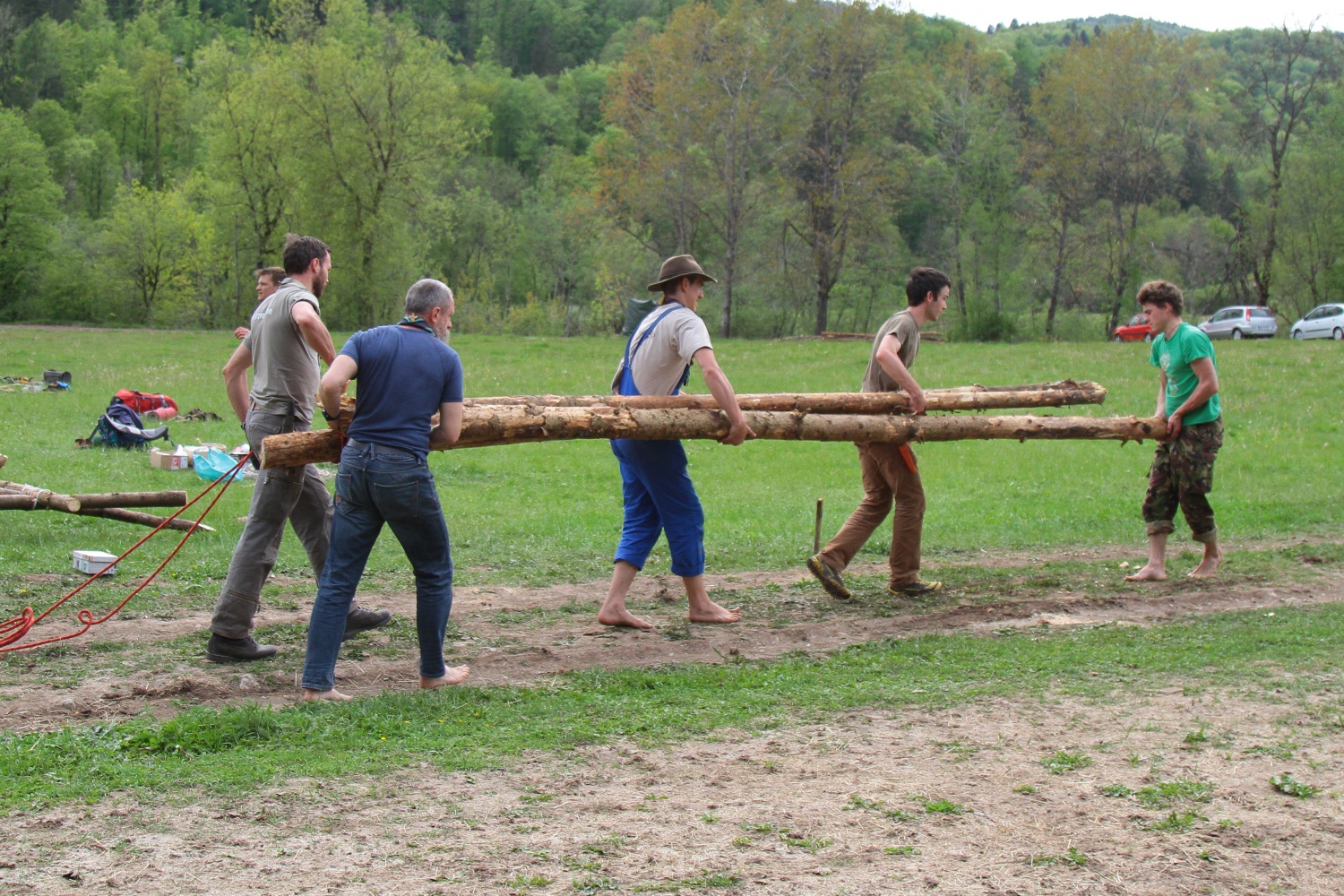 Zaveži! Odveži! Povij! Ponovno uporabi!