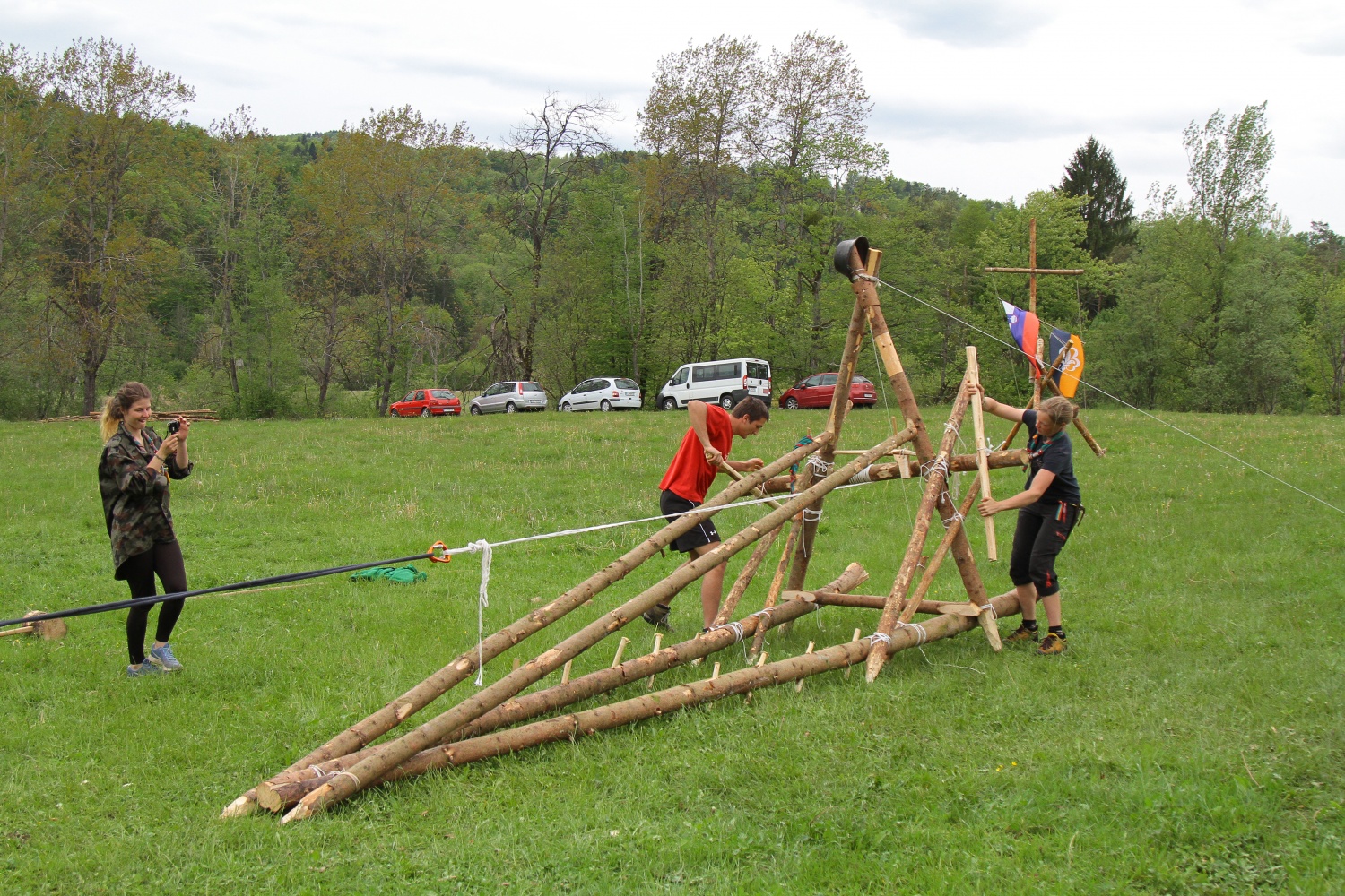 Zaveži! Odveži! Povij! Ponovno uporabi!