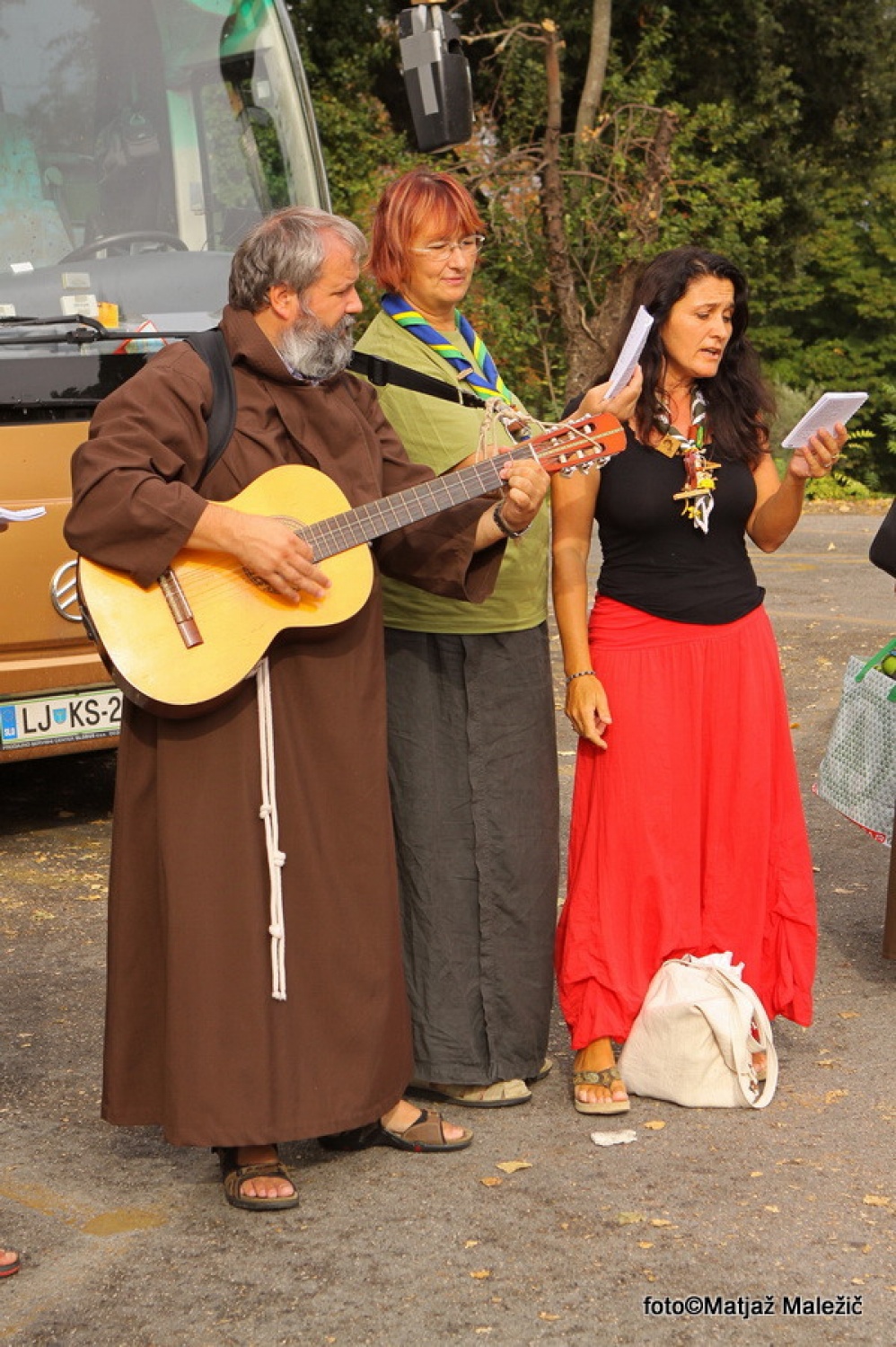 Pa mi zapoje srce sončno pesem....