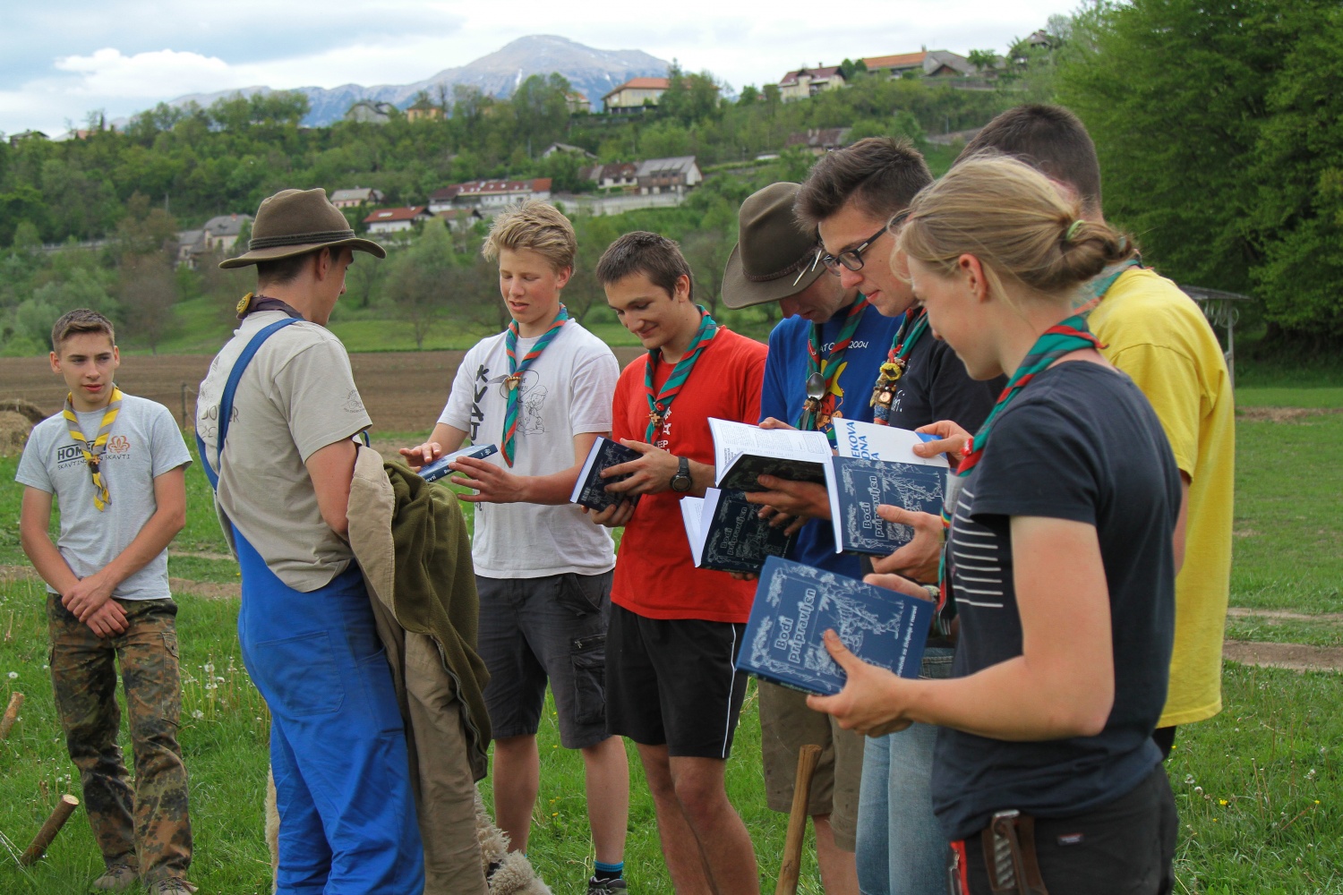 Zaveži! Odveži! Povij! Ponovno uporabi!