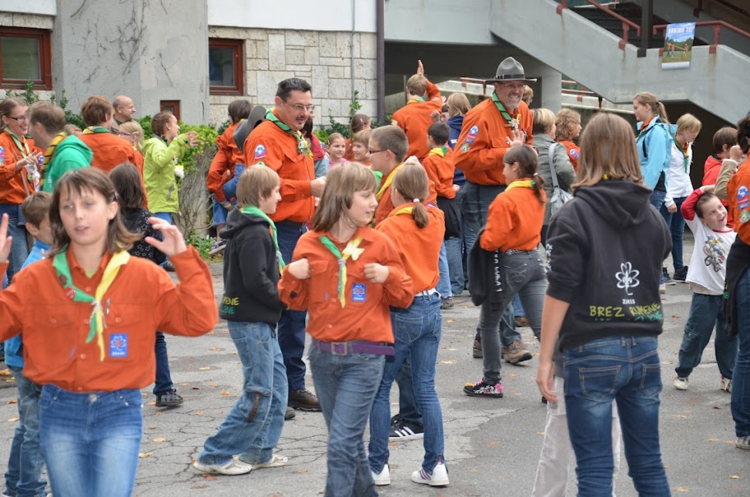 Iz stega v bratovščino