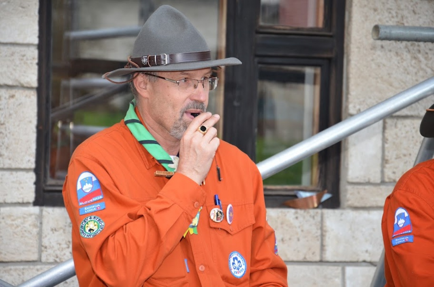 Iz stega v bratovščino