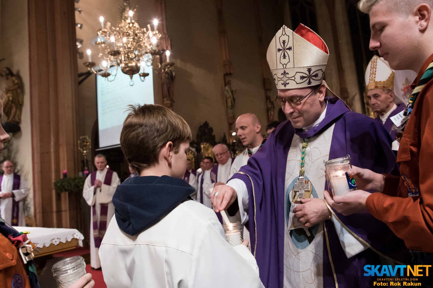 FOTO in VIDEO: Čuj, res gori!