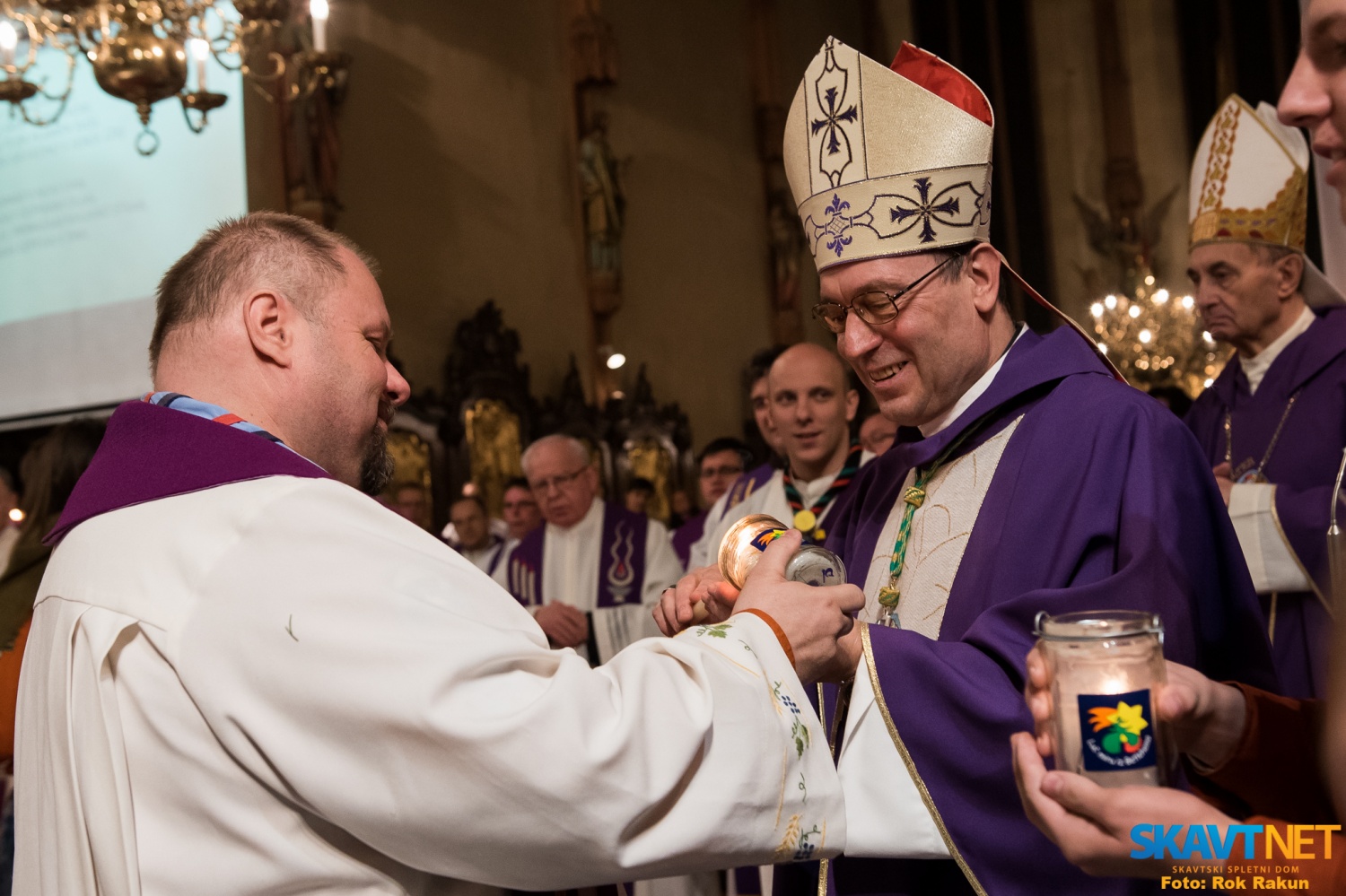 FOTO in VIDEO: Čuj, res gori!