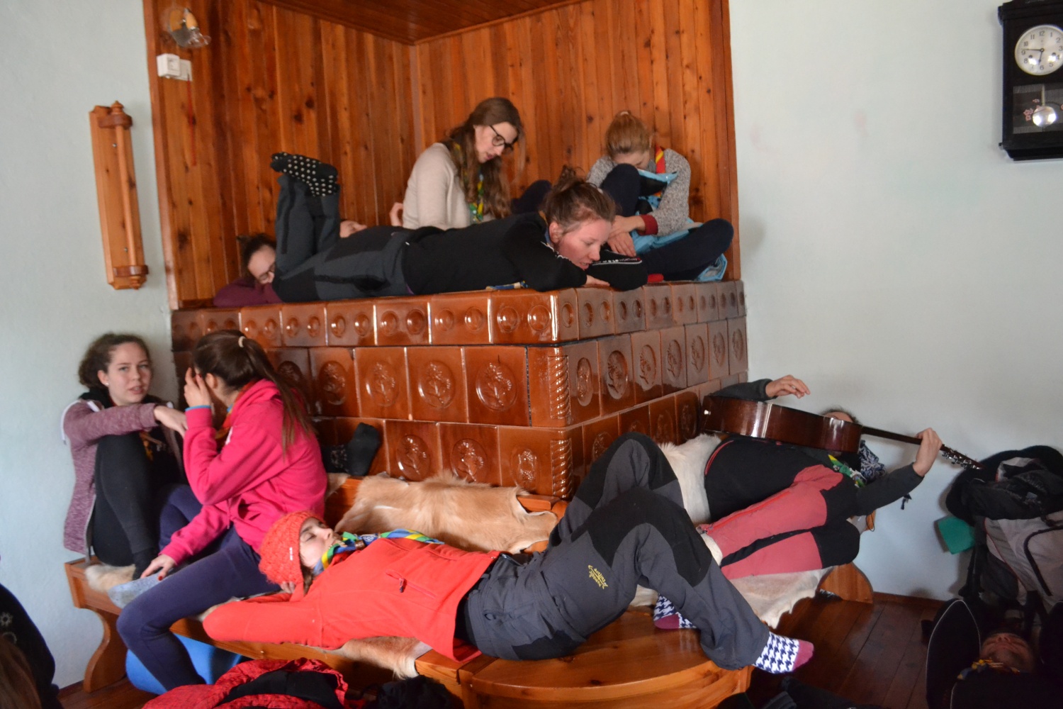 Iz suženjstva v svobodo (Zimovanje treh klanov)