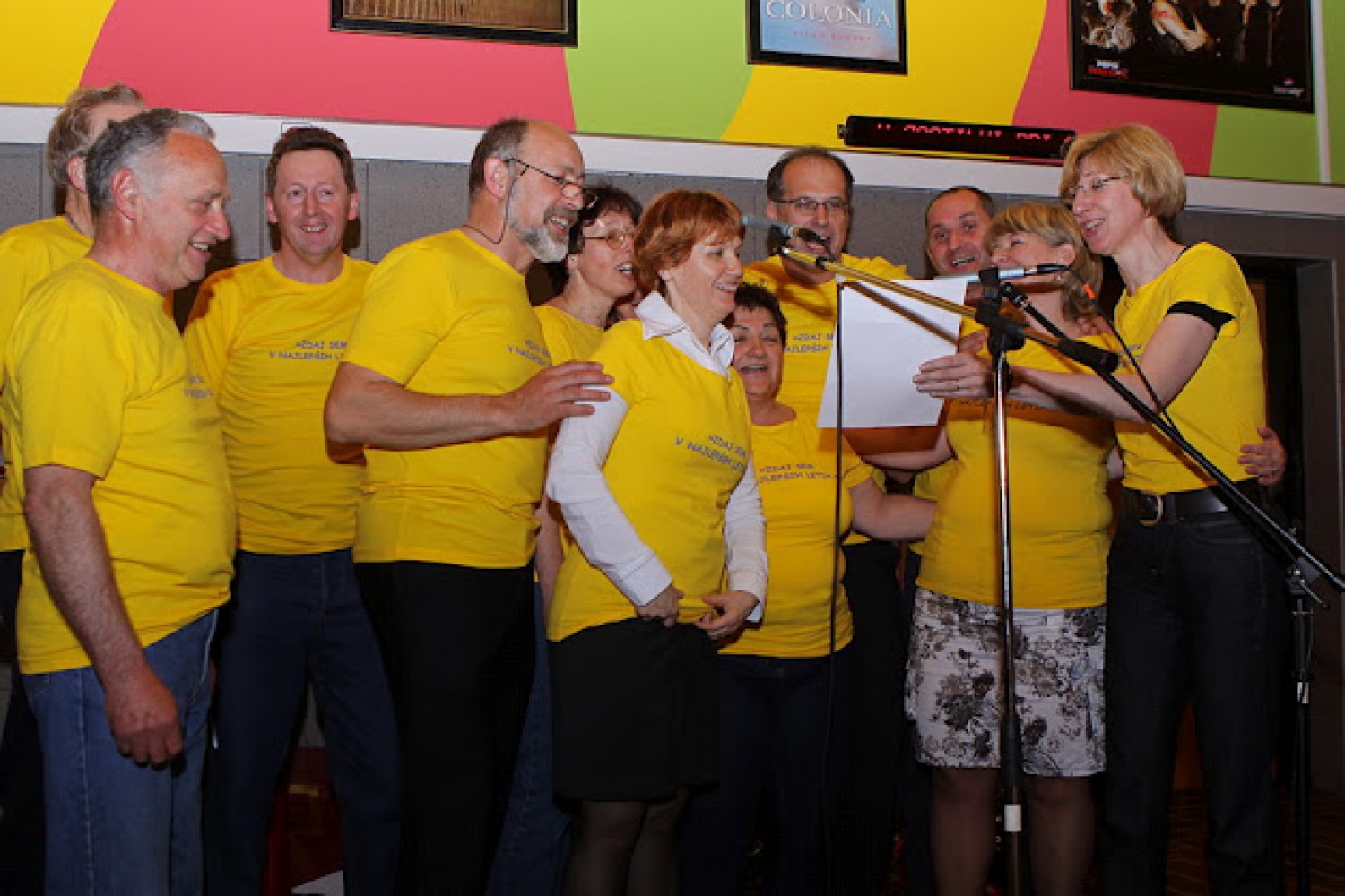 Zborček s slavljenko