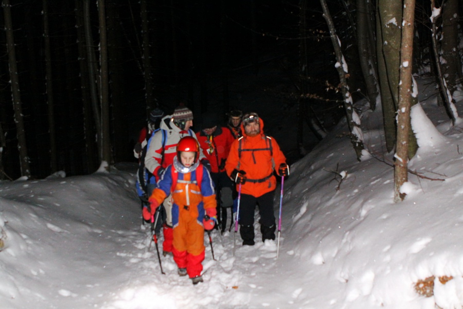 Po mehkem snegu proti Blegošu