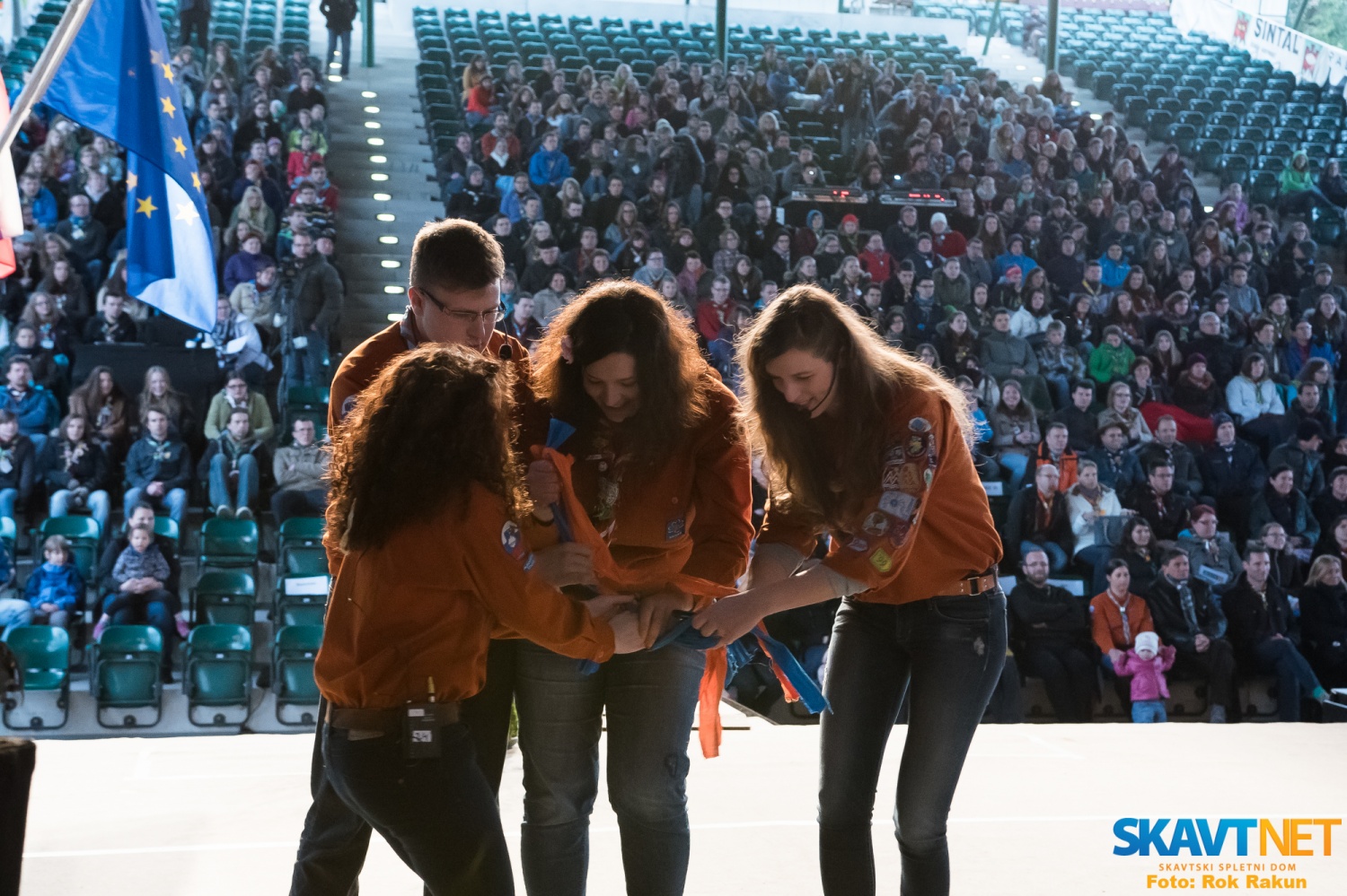 Zaključek drugega dela je seveda bil spet izenačen, zato je za končno zmago odločal zadnji, tretji del, kjer je vsaka skupina iz priloženega materiala morala narediti svoj spomenik skavtstvu.