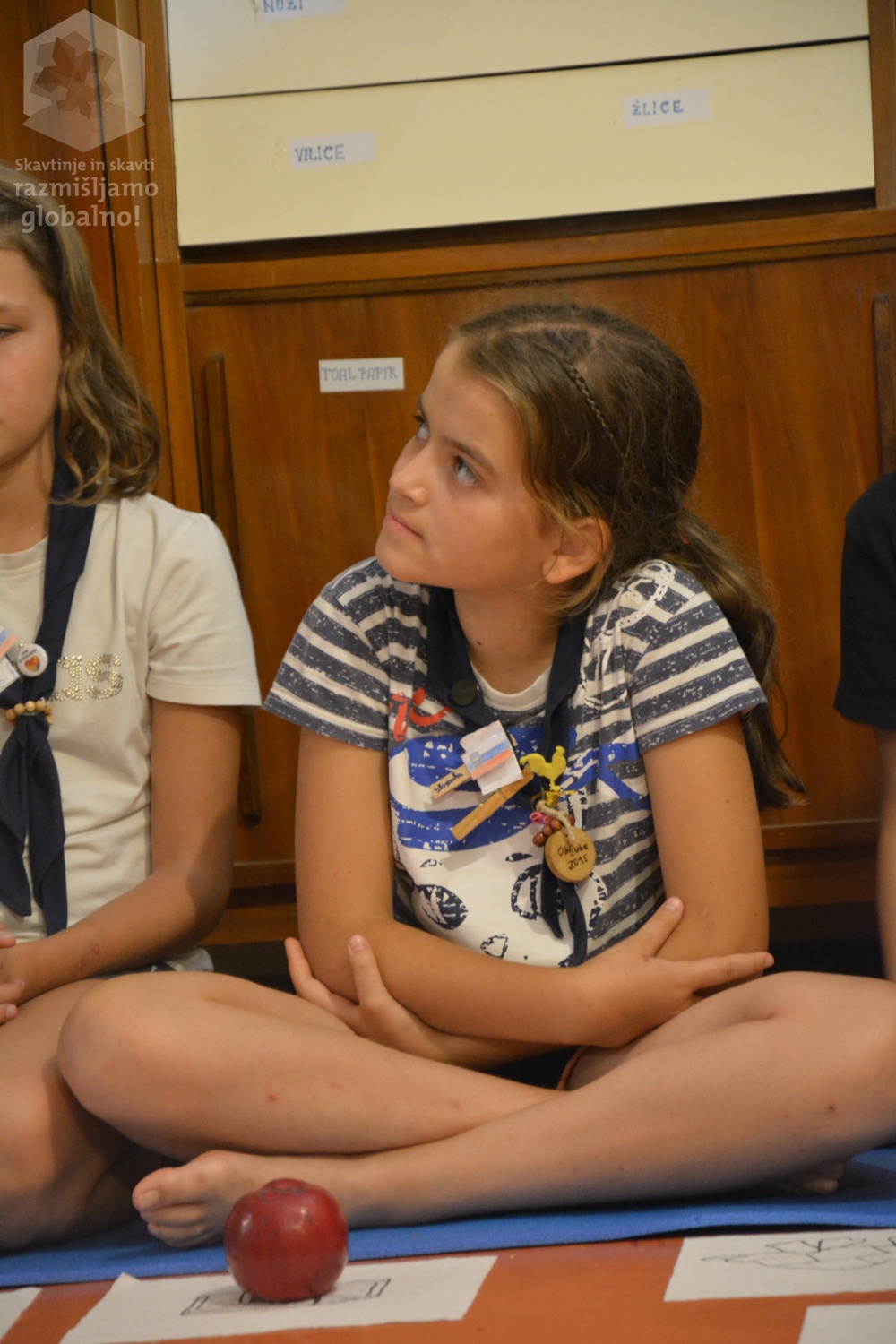 Popotovanje jabučka iz Kitajske – zgodba iz poletnega volčjega tabora Novo Mesto 1