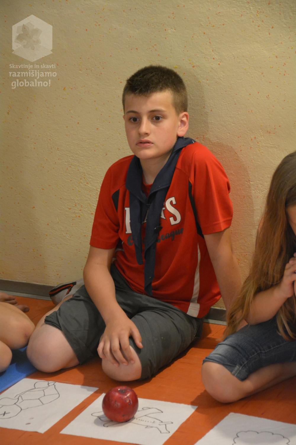 Popotovanje jabučka iz Kitajske – zgodba iz poletnega volčjega tabora Novo Mesto 1