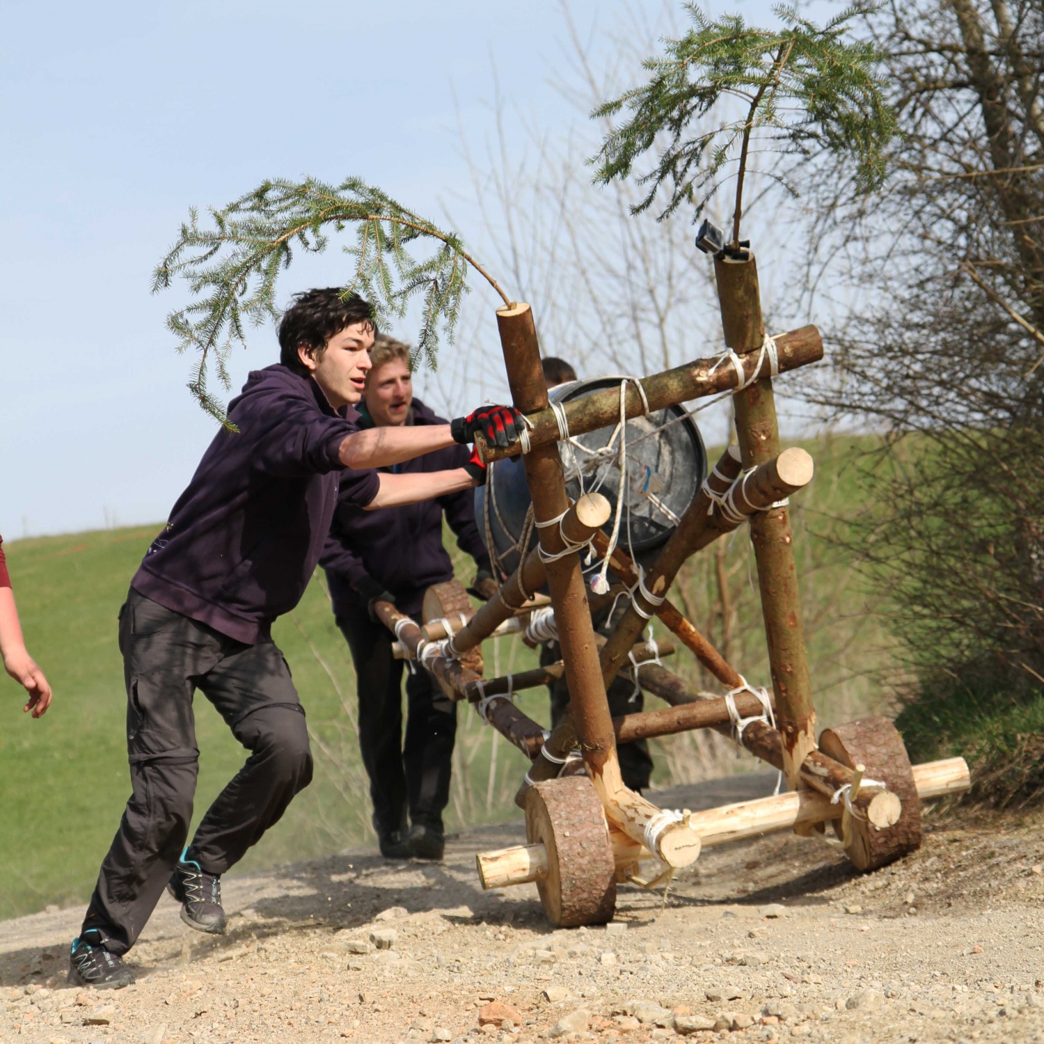 ZAVEŽI 2016 - prijave do 9.maja