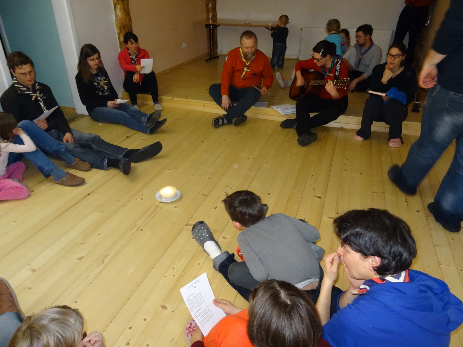 Ali narava pozimi res spi?