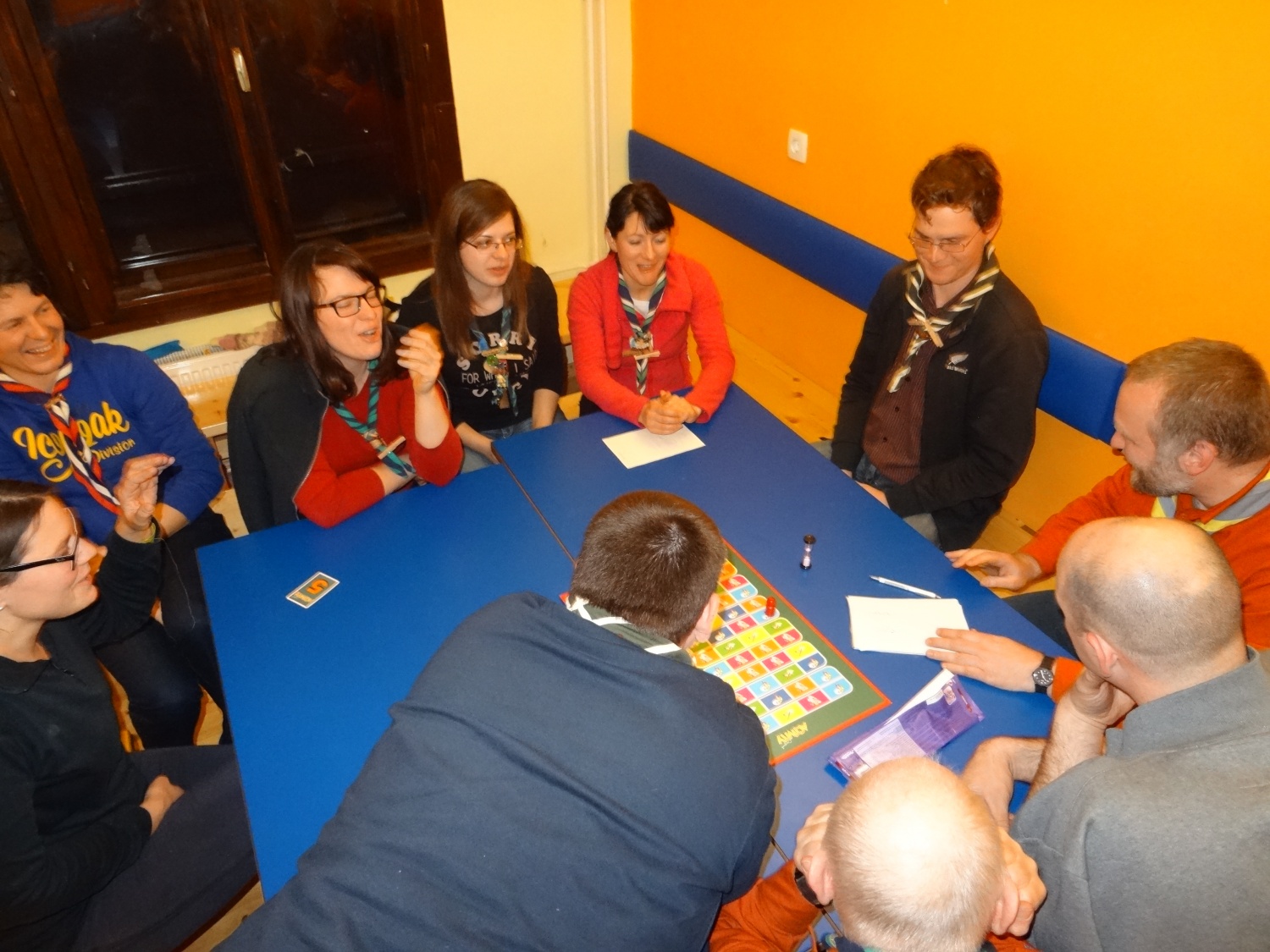 Ali narava pozimi res spi?