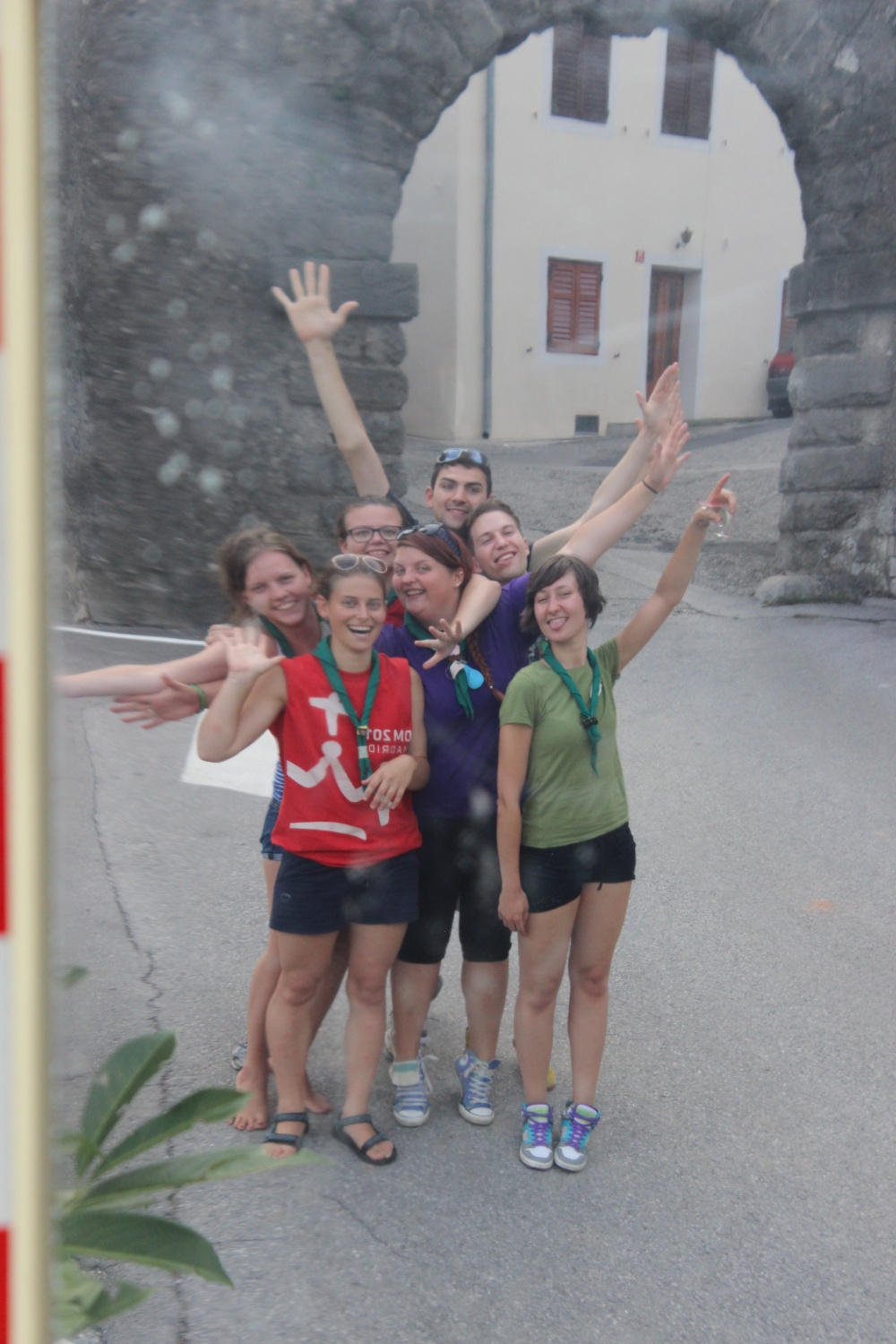 Med potjo najdemo tudi kakšno primerno ogledalo za slikanje.