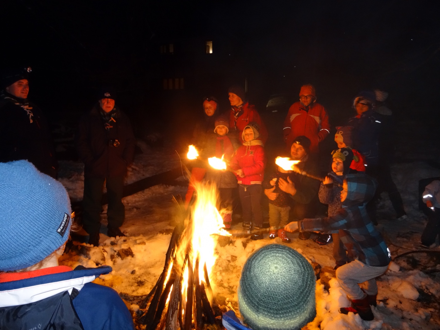 Ali narava pozimi res spi?
