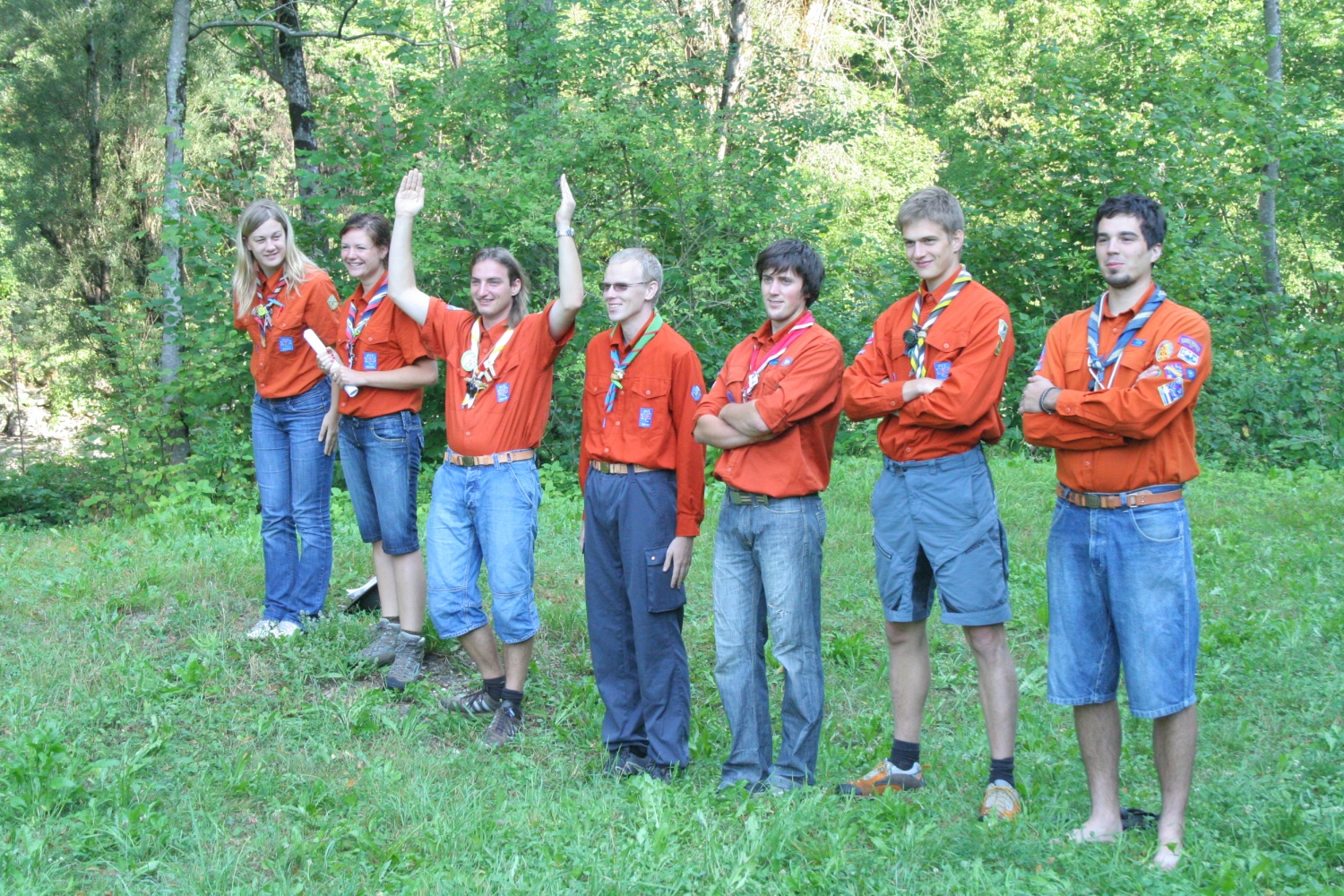 Rok (drugi iz desne) v vlogi voditelja na TZV-ju (2009)