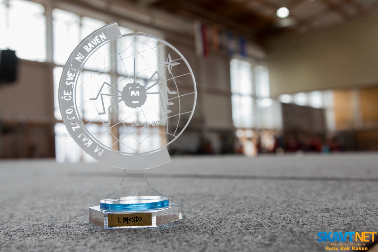 FOTO in VIDEO: Pa kaj za to, če svet ni raven! Jakec 2015